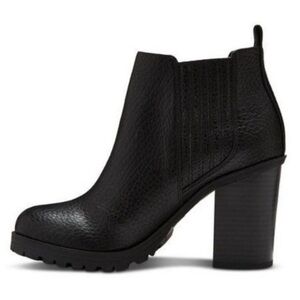 Sam & Libby Black Chelsea Boots